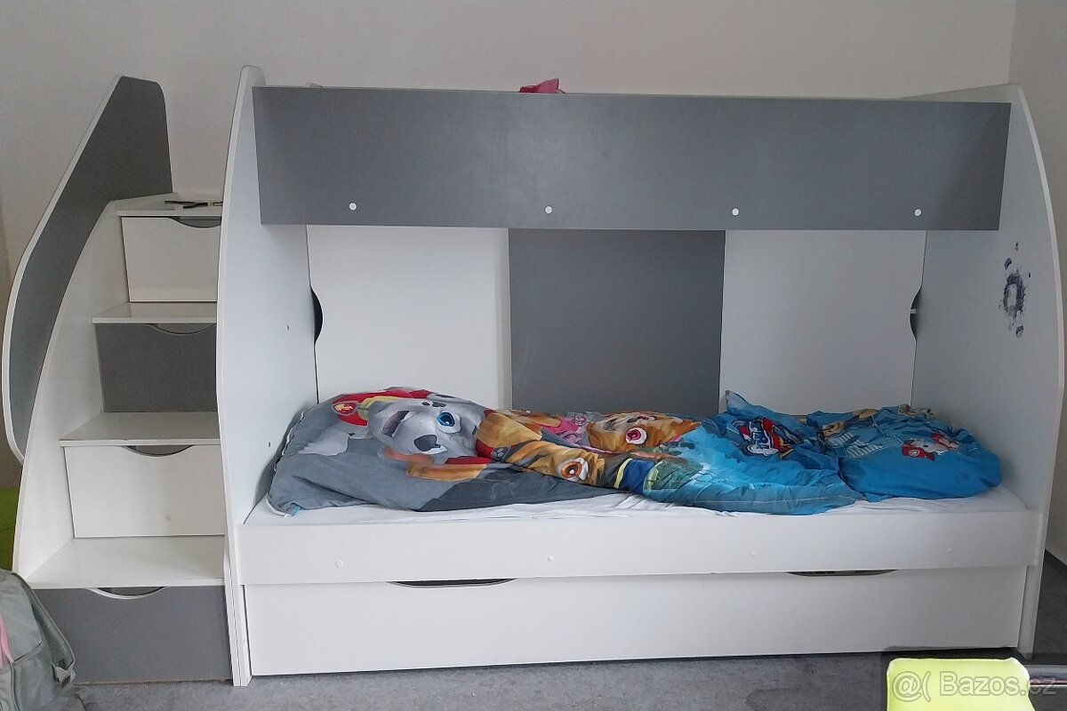 Patrová postel s úložným prostorem