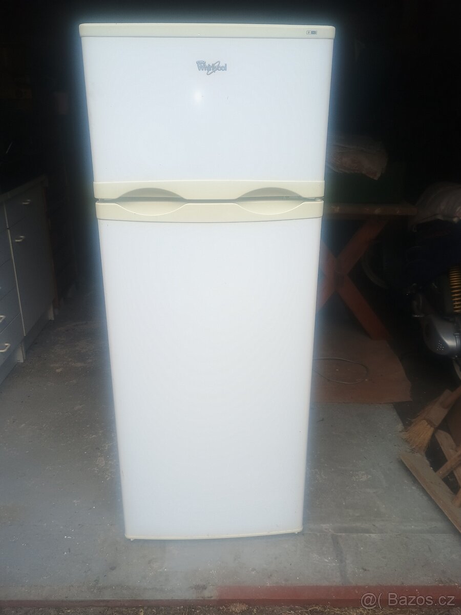 Whirlpool 55x56x140cm