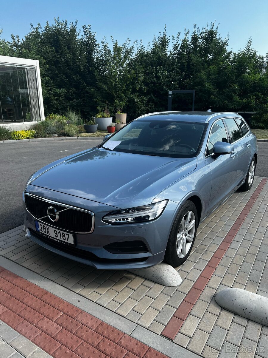 VOLVO V90 D4 MOMENTUM, r.v.2018