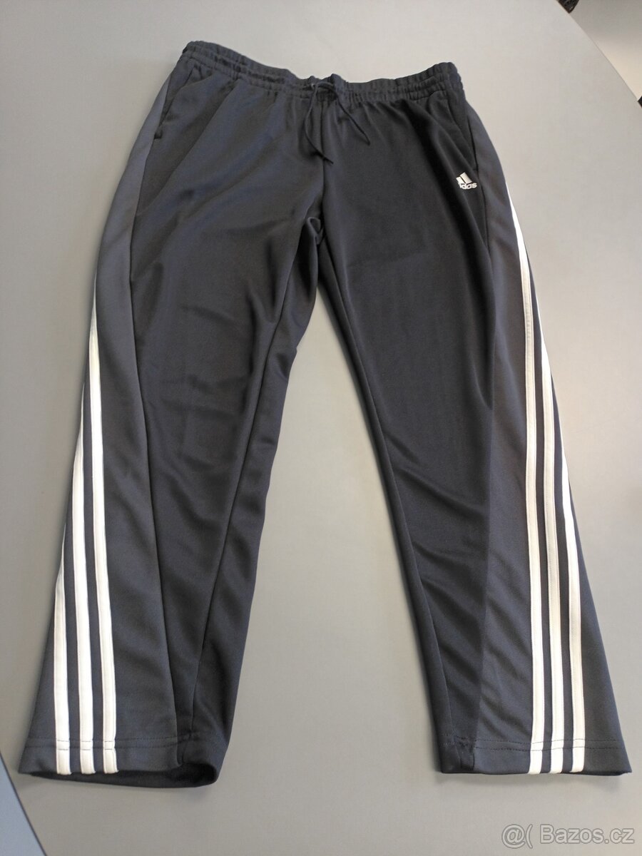 Dámské tepláky Adidas