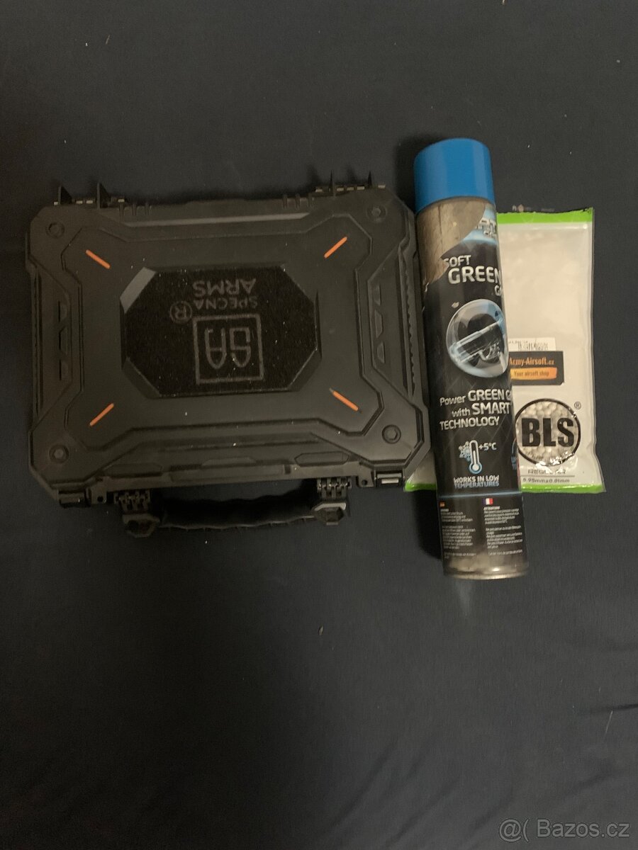 Airsoftová pistole plynová