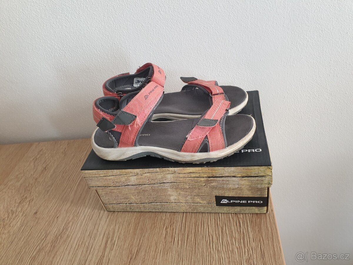 Sandálky ALPINE PRO č. 36