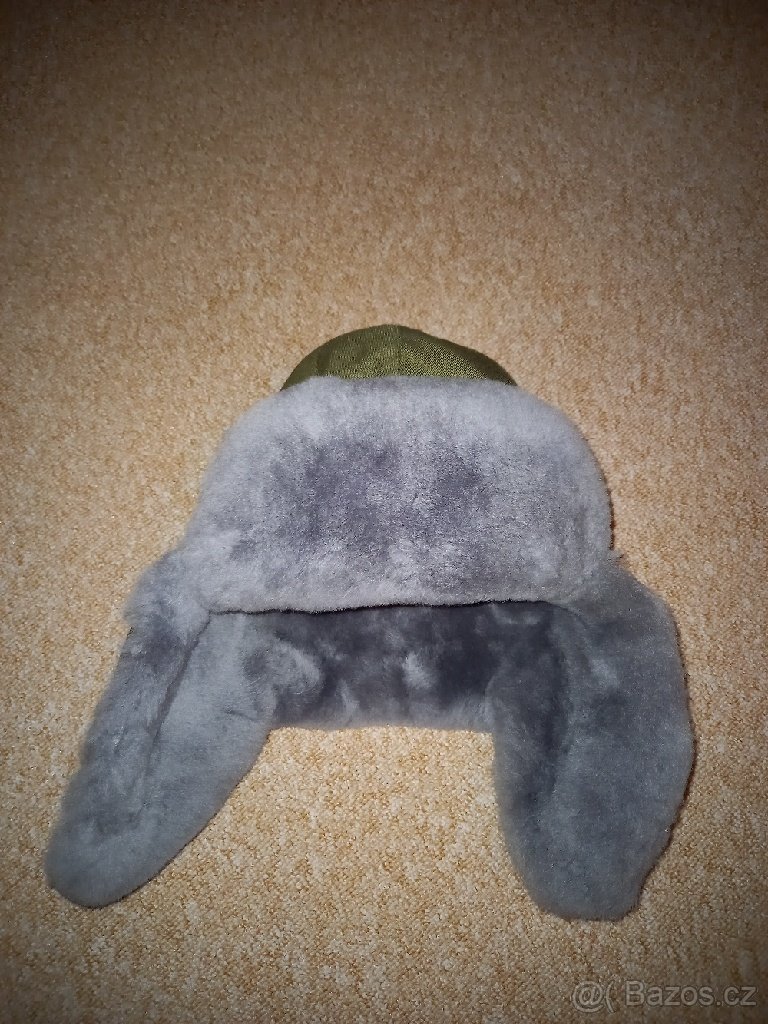 čepice, ušatka ačr