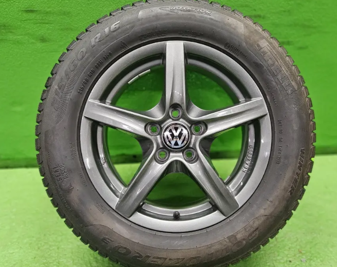 ZIMNÍ 16" VOLKSWAGEN PASSAT B8 5X112 ET41 C1268