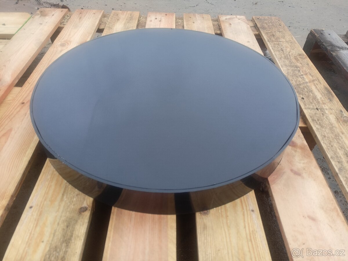 Plastový poklop na šachtu / nádrž, žumpu, septik