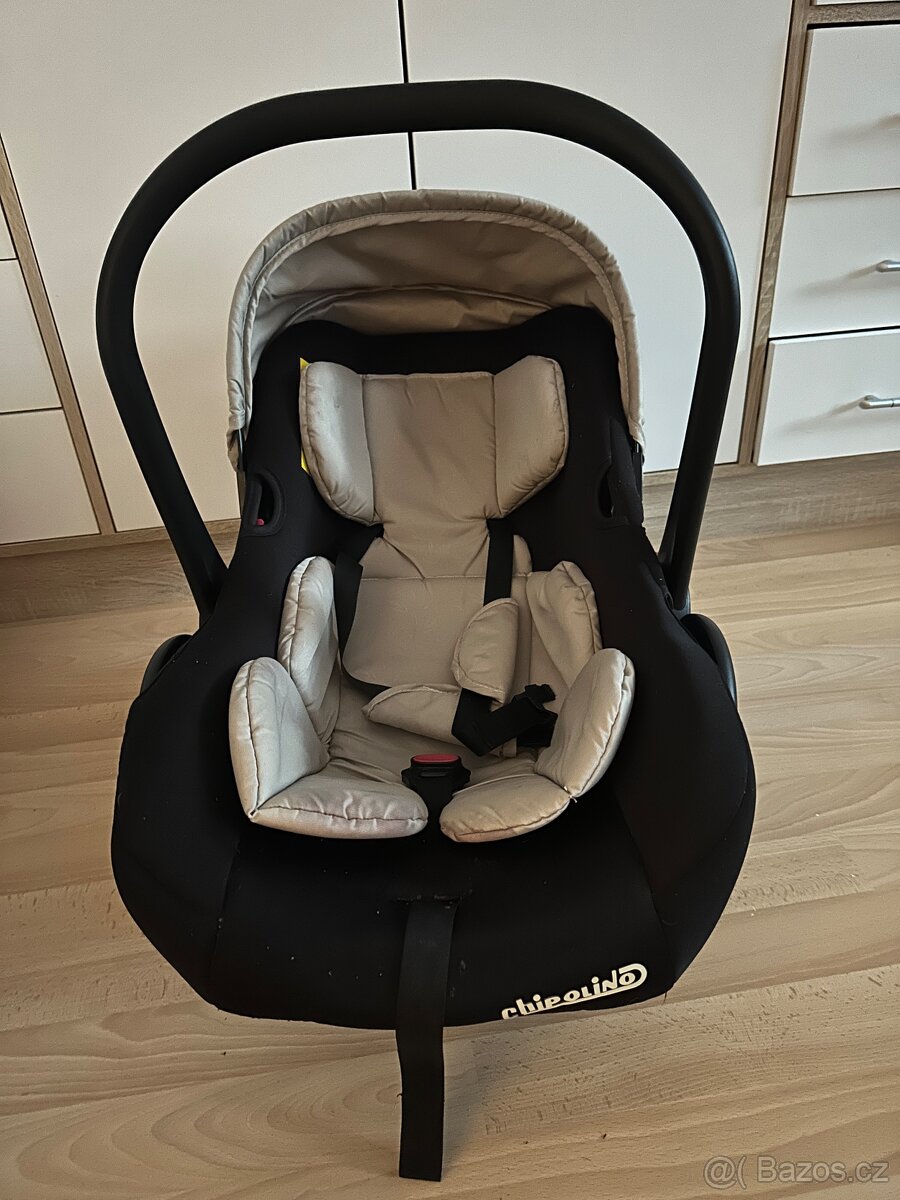 Autosedačka vajíčko Chipolino
