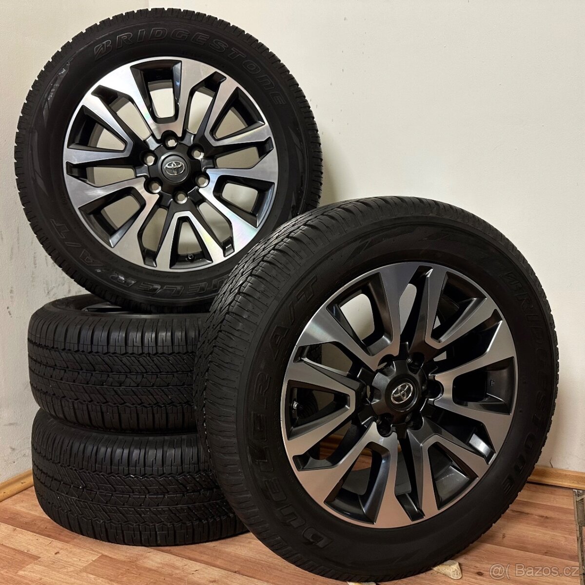 TOYOTA LANDCRUISER 6x139,7 R19 ET25+LETNí 265/55R19