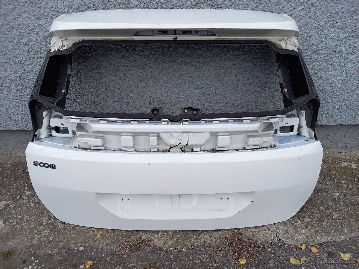 Zadní víko Peugeot 5008