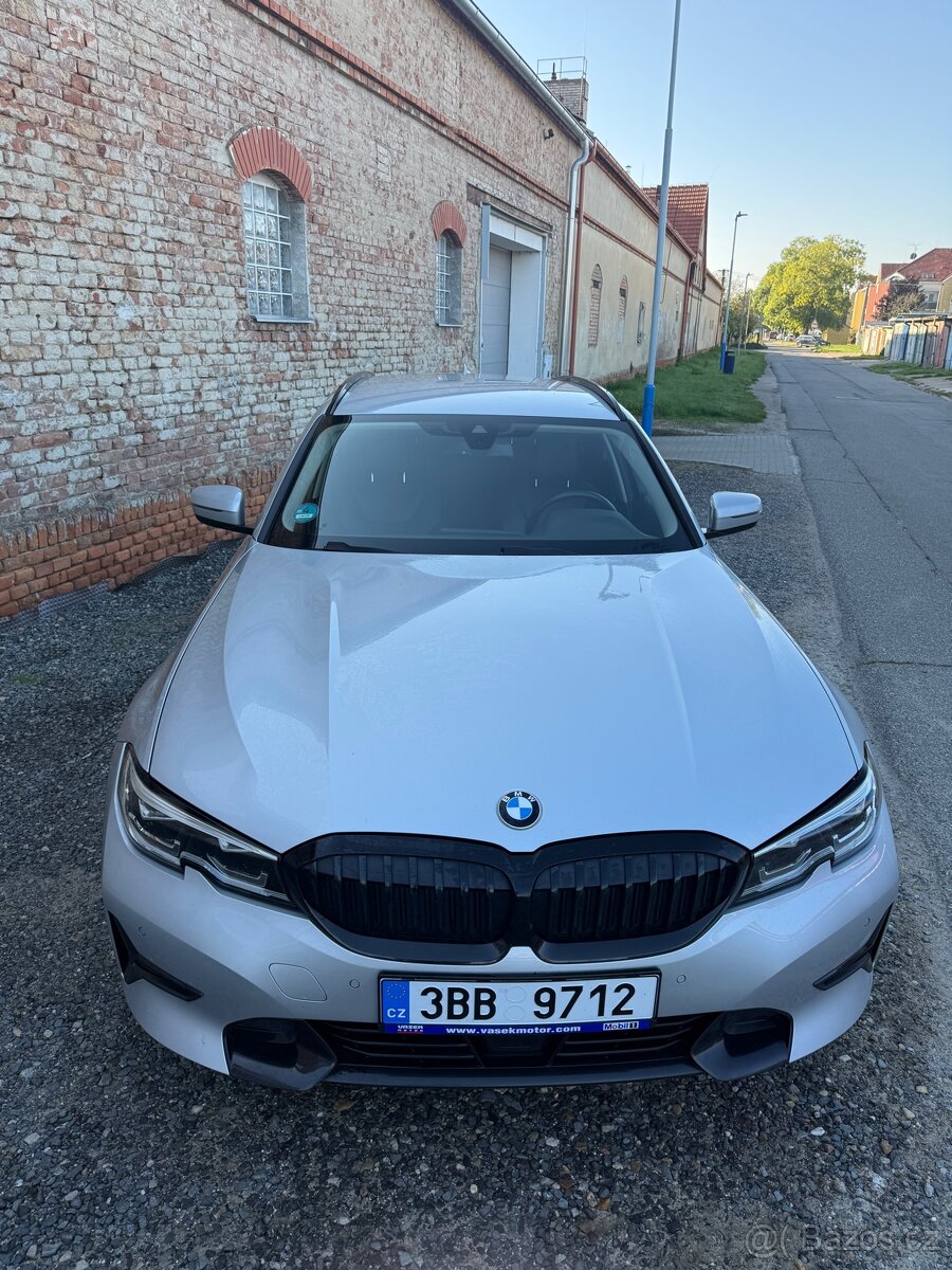 BMW 318i,automat,virtual cockpit,benzin