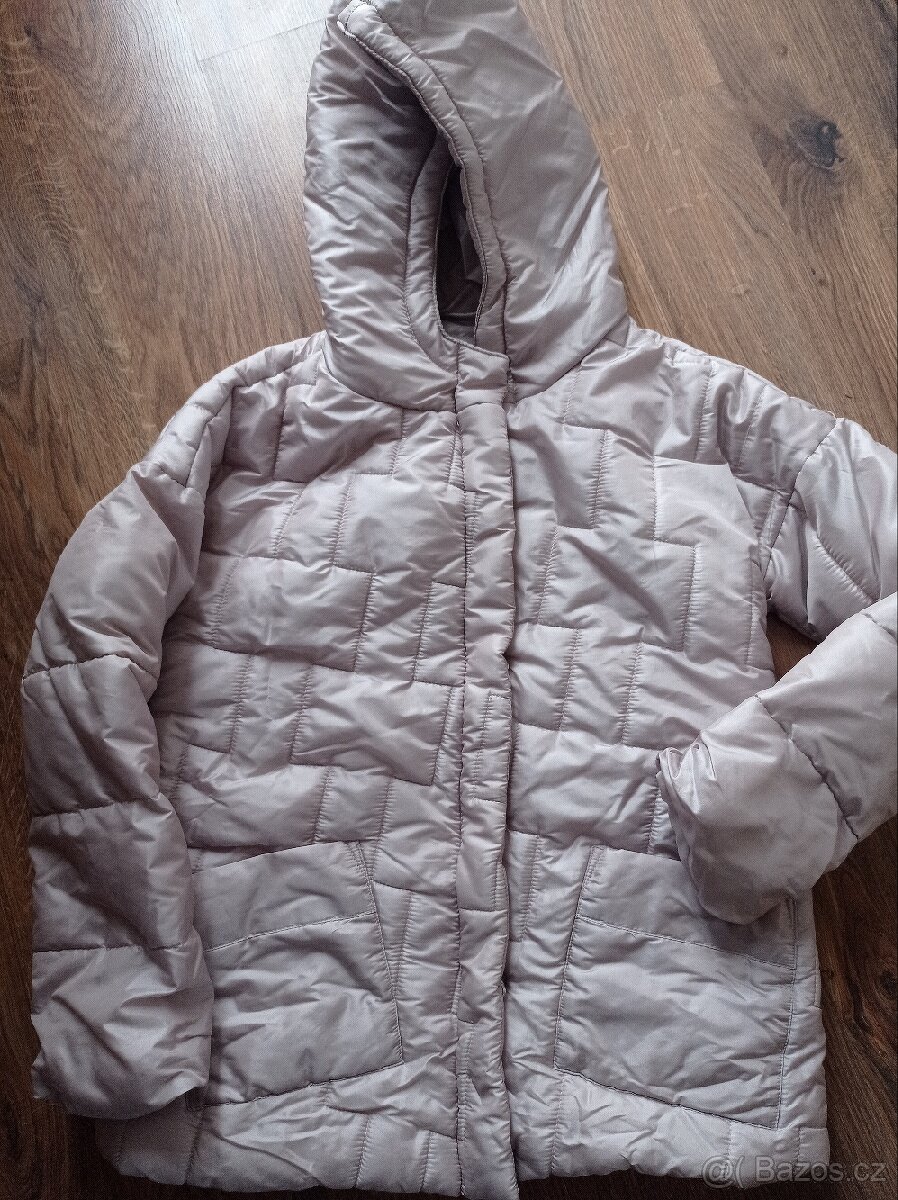 Nová, dívčí bunda zn.Reserved, vel.146