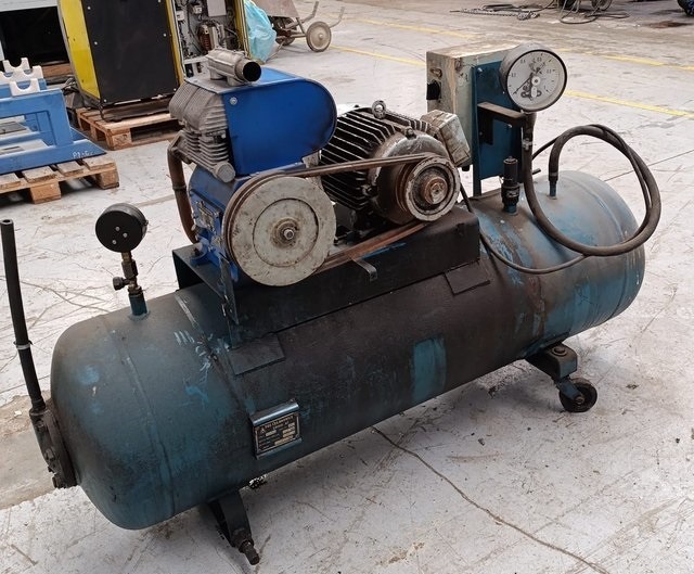 Kompresor dvoupístový 2 JSK - 75 (16172.)