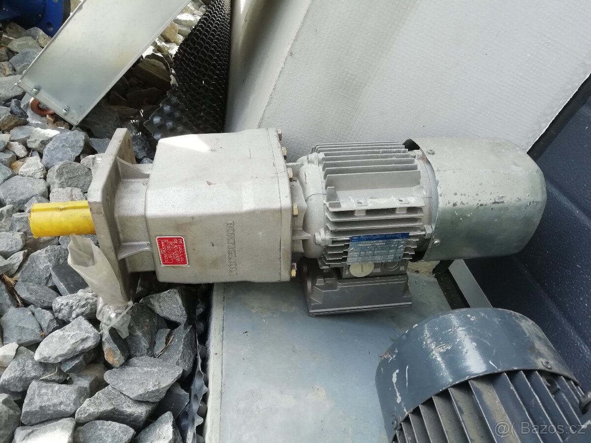Elektromotor s převodovkou