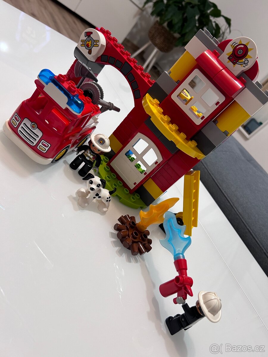 Lego duplo hasičská stanice 10903