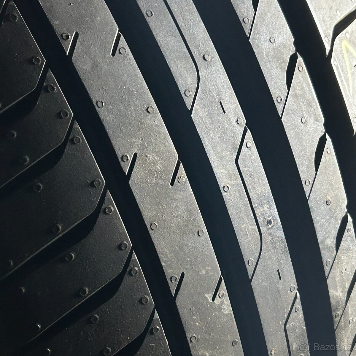 4ks LETNÍ PNEU RŮZNÉ ROZMĚRY r14-R20 -.