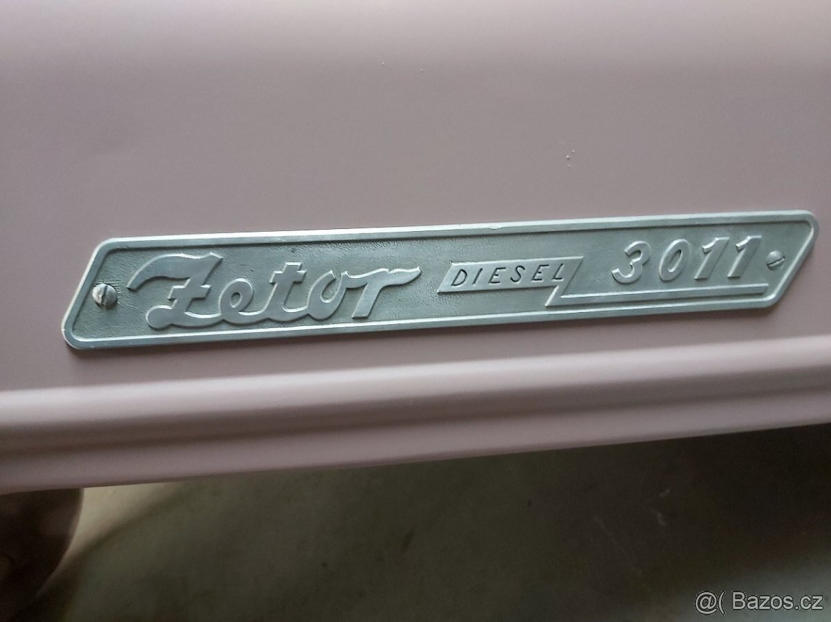 Zetor 3011.