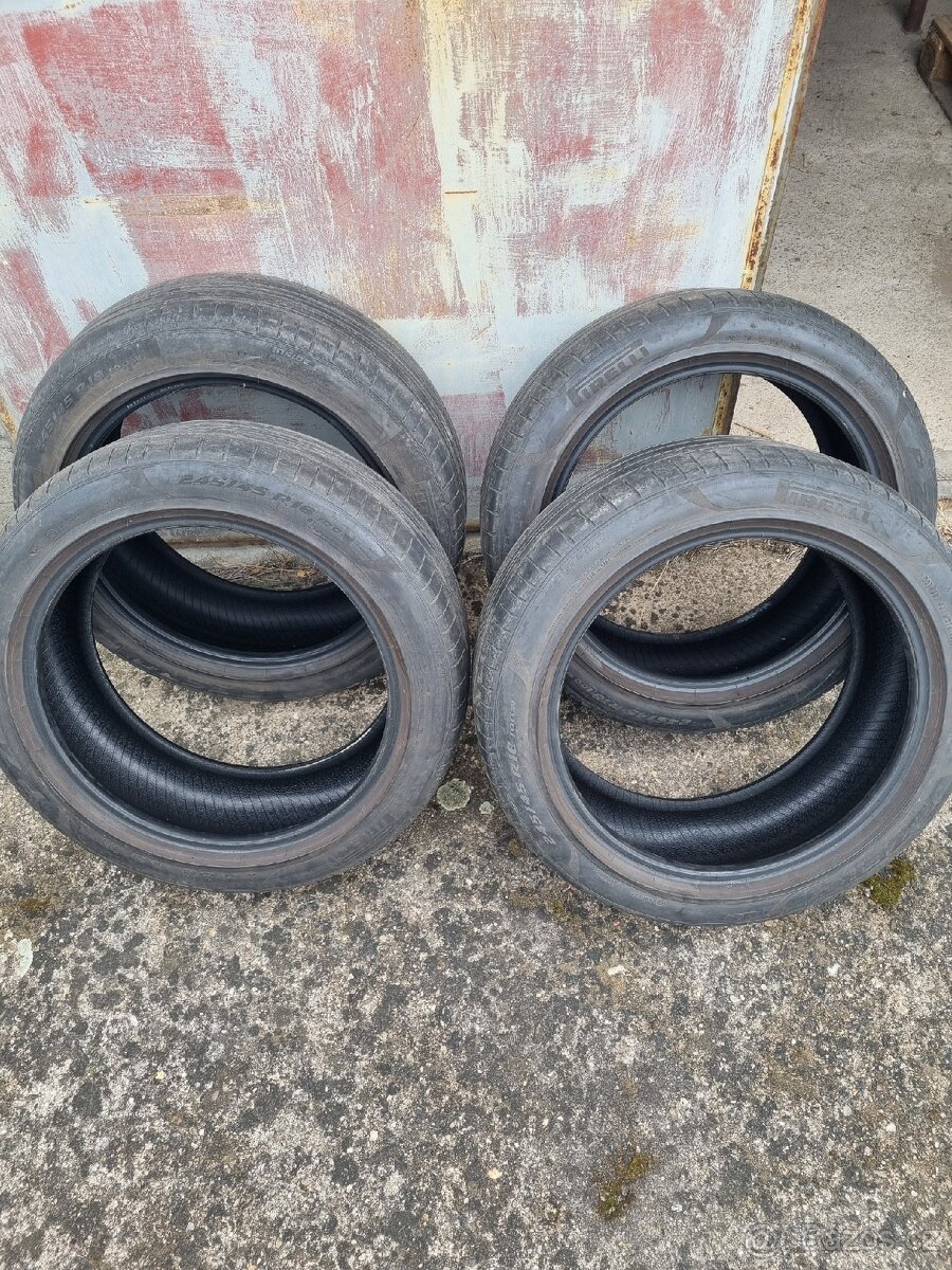 Jeté pneu 245/45/18