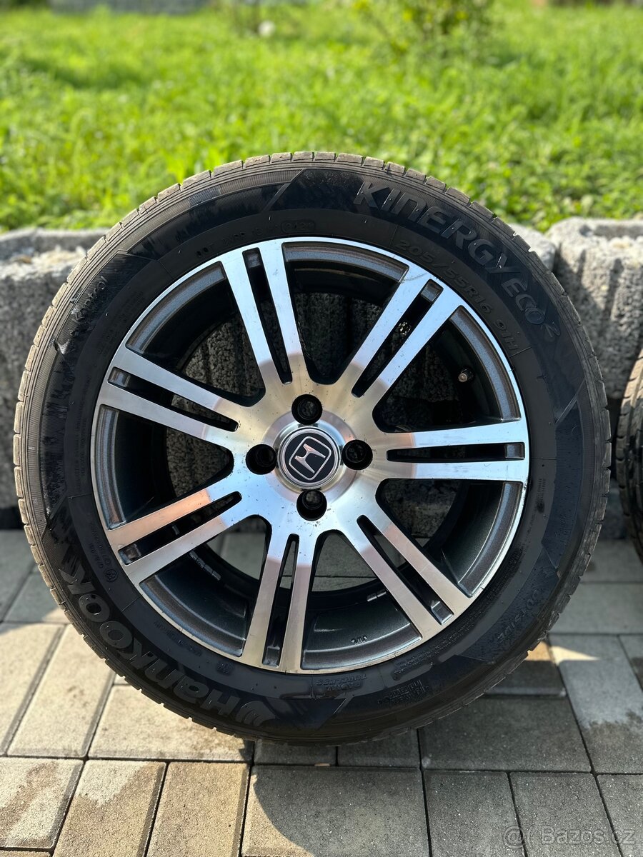 Prodám sadu alu kol 4x100 s letním pneu 205/55/r16