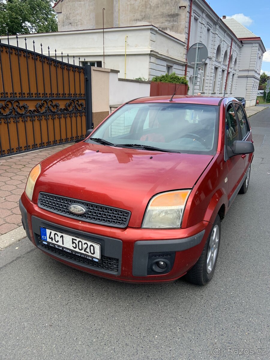 Ford Fusion 1.4 benzin 59 KW. Rok 2009. Klima. Tažné…