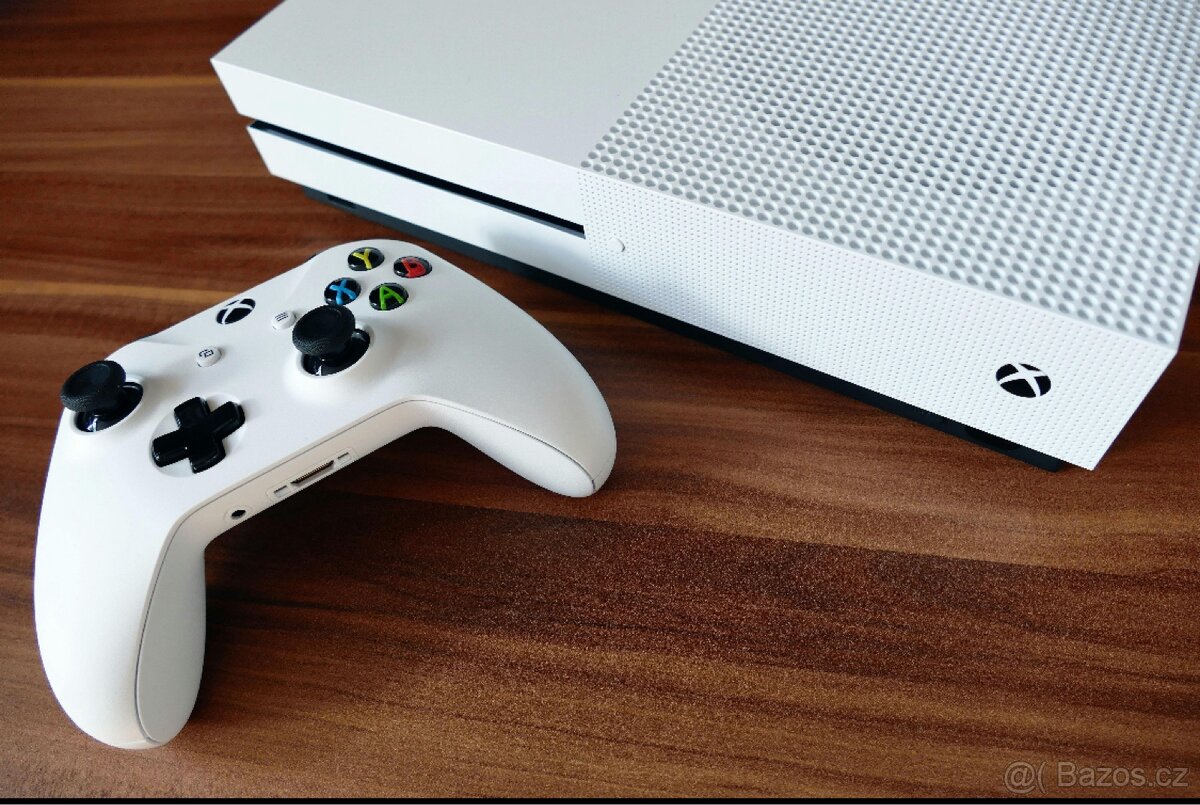 Xbox one s 1tb hry