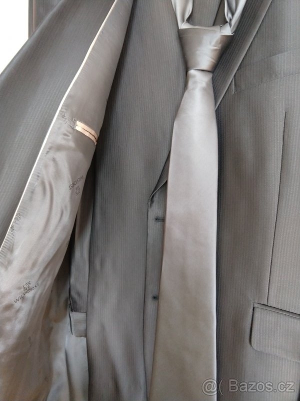 Elegantní pohodlný oblek L/XL