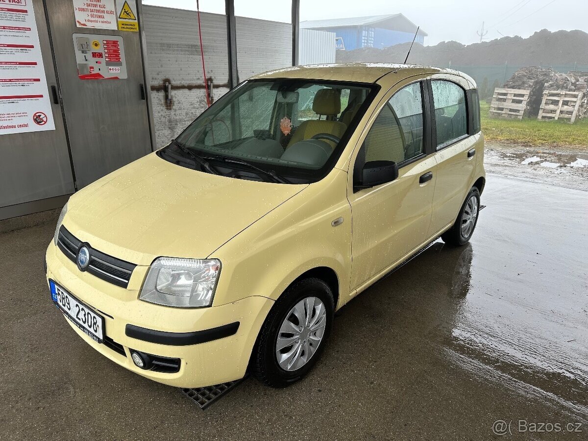 PŮJČOVNA AUT FIAT PANDA FOODORA