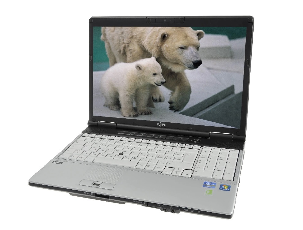 Notebook Fujitsu - SUPER stav, rychlý, origo WIN + MS Office