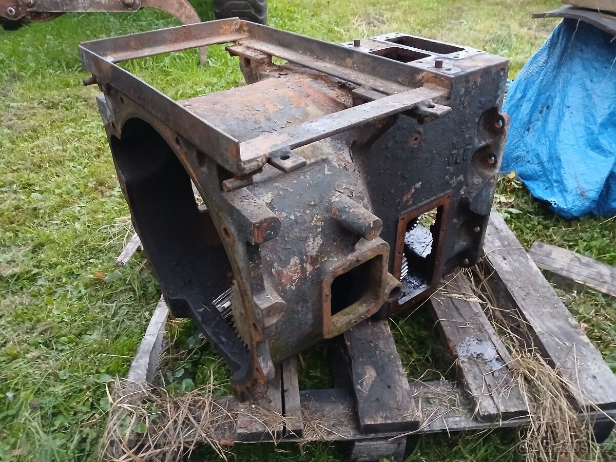 Zetor 50 super meziskrin