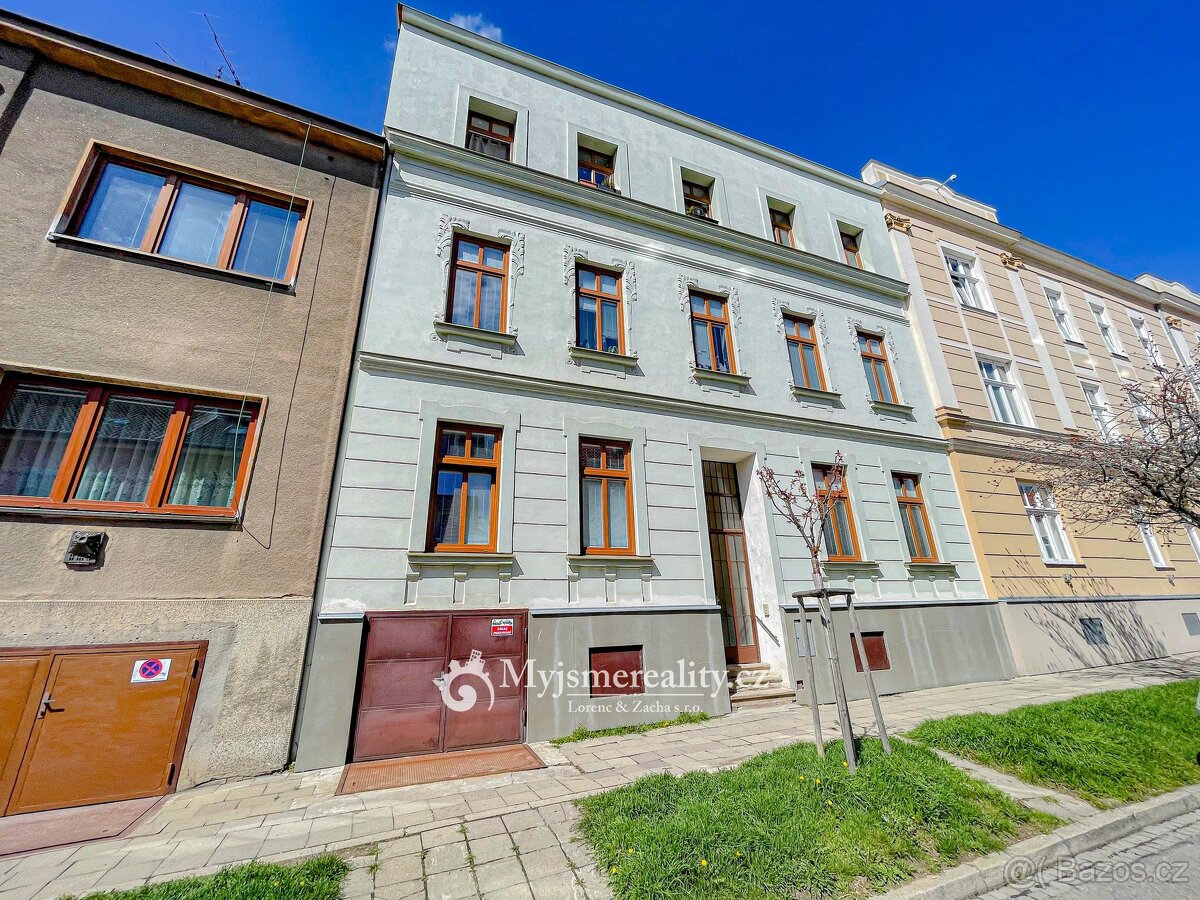 Pronájem cihlového bytu 1+1 39 m², Znojmo. ul. Jiráskova