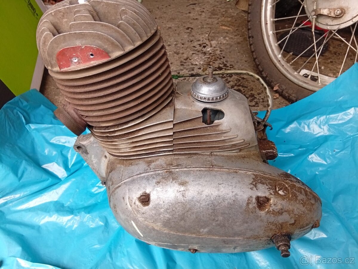 Jawa Perak 250 motor