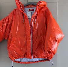 Bunda ESPRIT nová bez pošt.Balíkovny 11/25