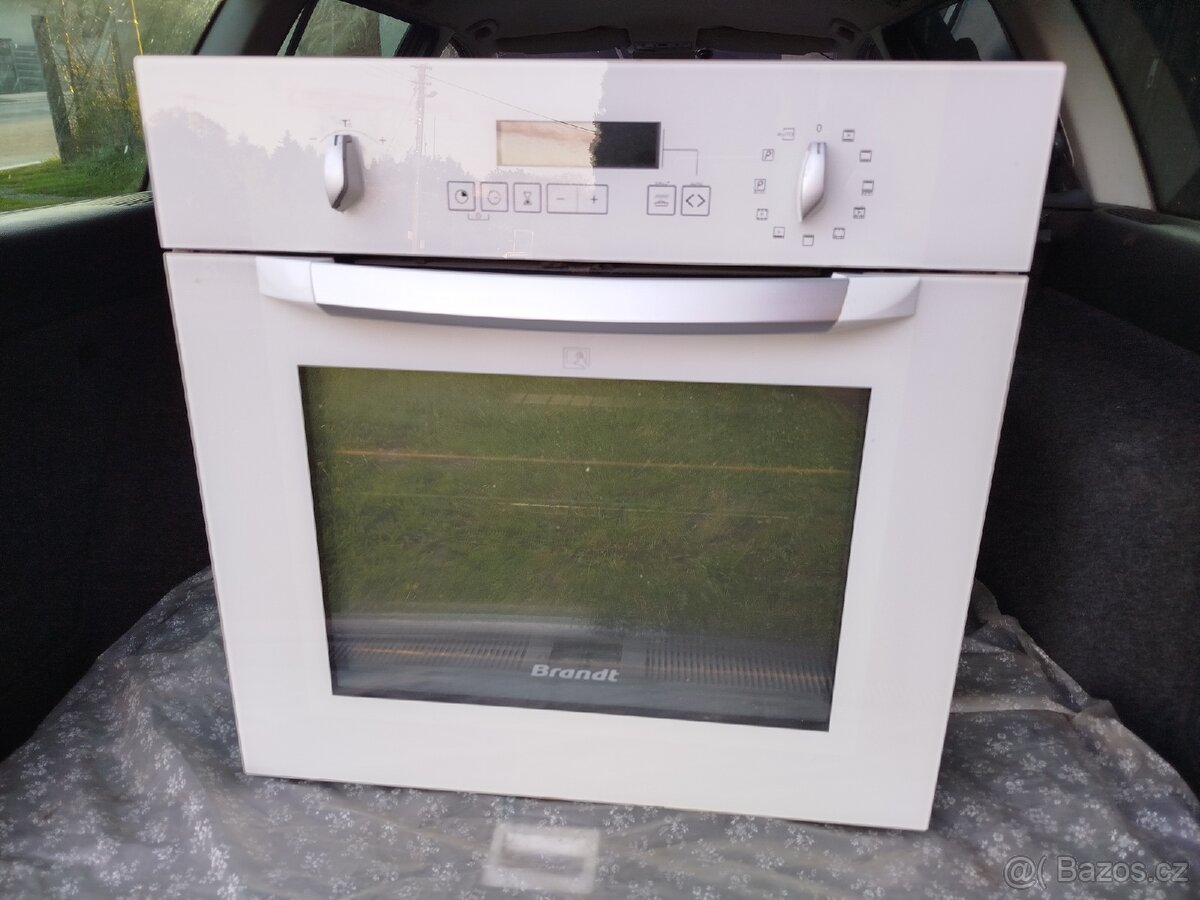 Starší vestavná trouba Brandt