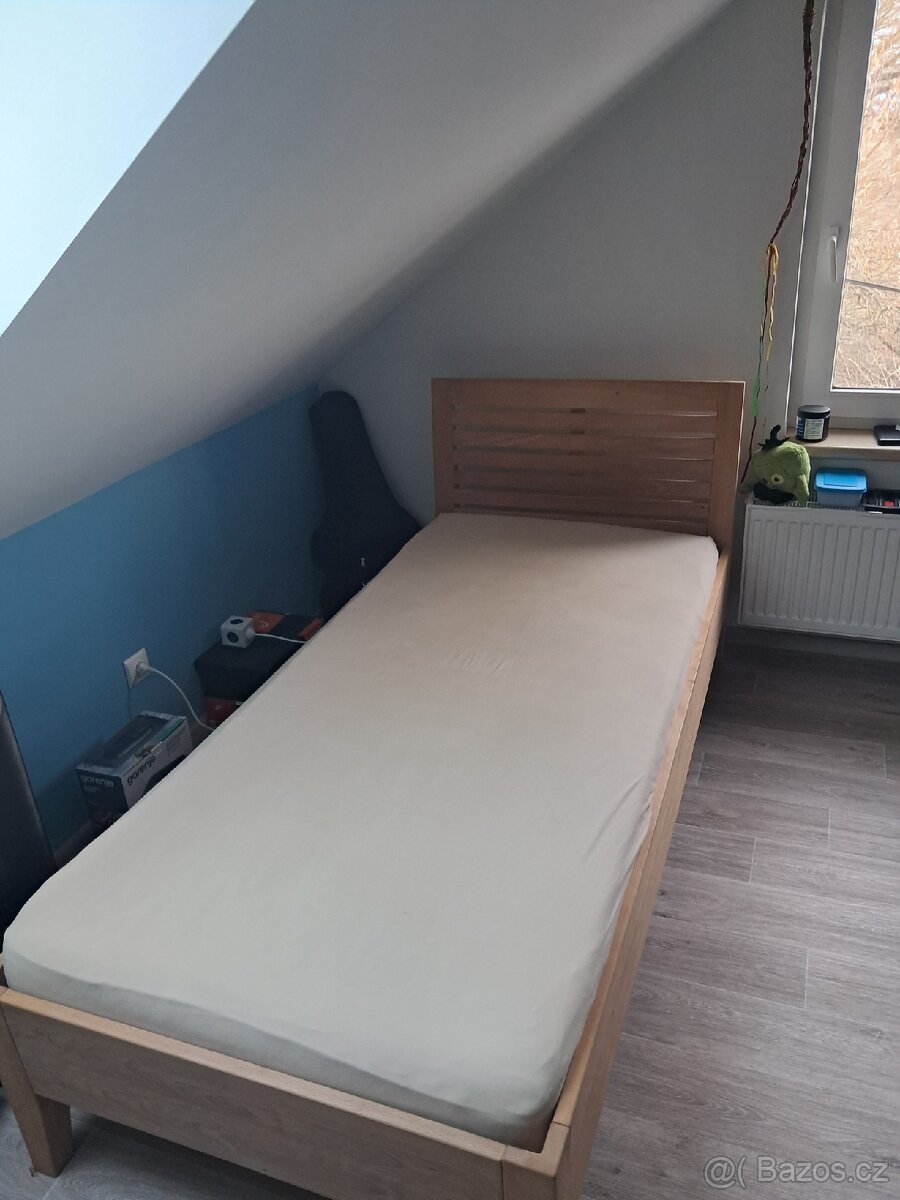 Prodám postel 90x200