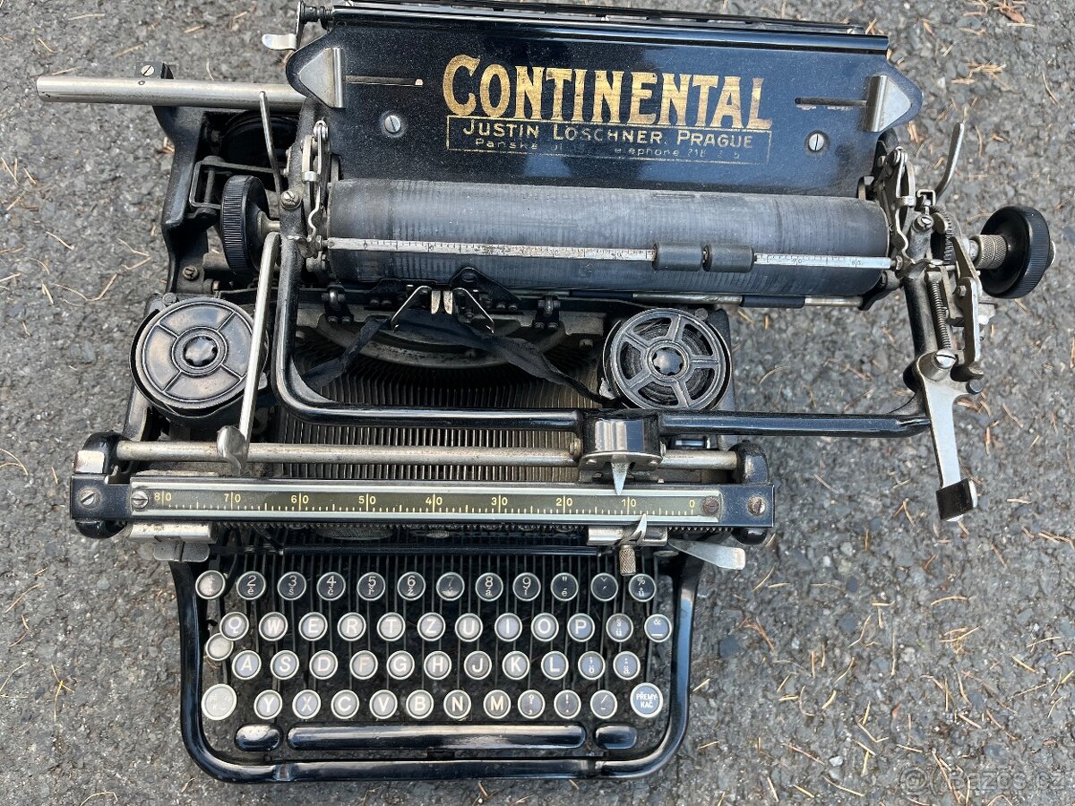Psací stroj Continental Justin Löschner, Prague 30.léta