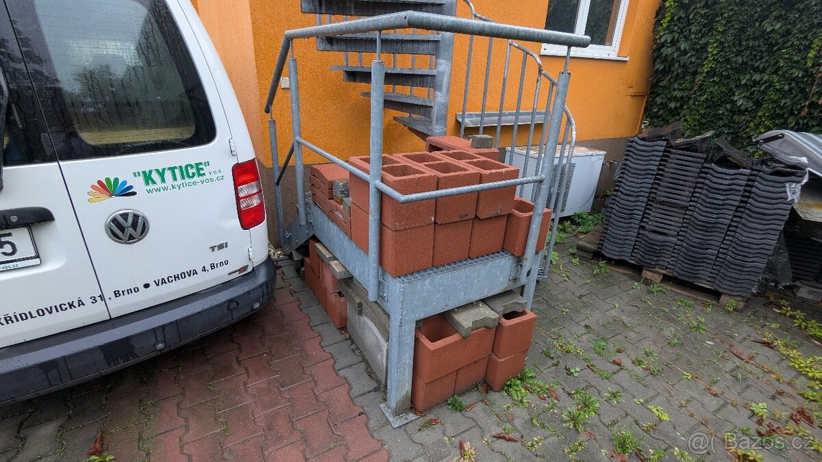 Ocelové schody / schůdky