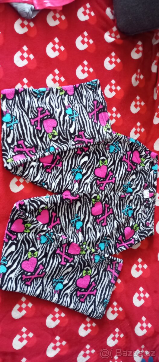 Krásné chlupaté kalhoty + Dárek