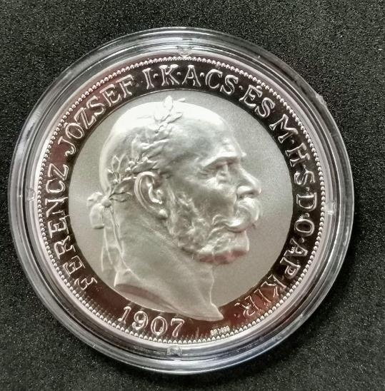 Franz josef 100koruna korunovační 1907 platinová