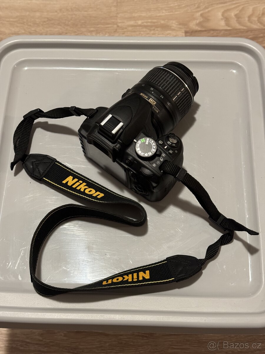 Nikon D3100 + objektiv 18-55mm