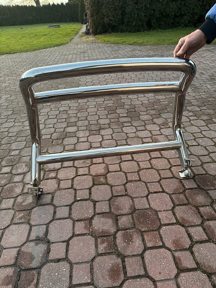 Přední ochranný rám