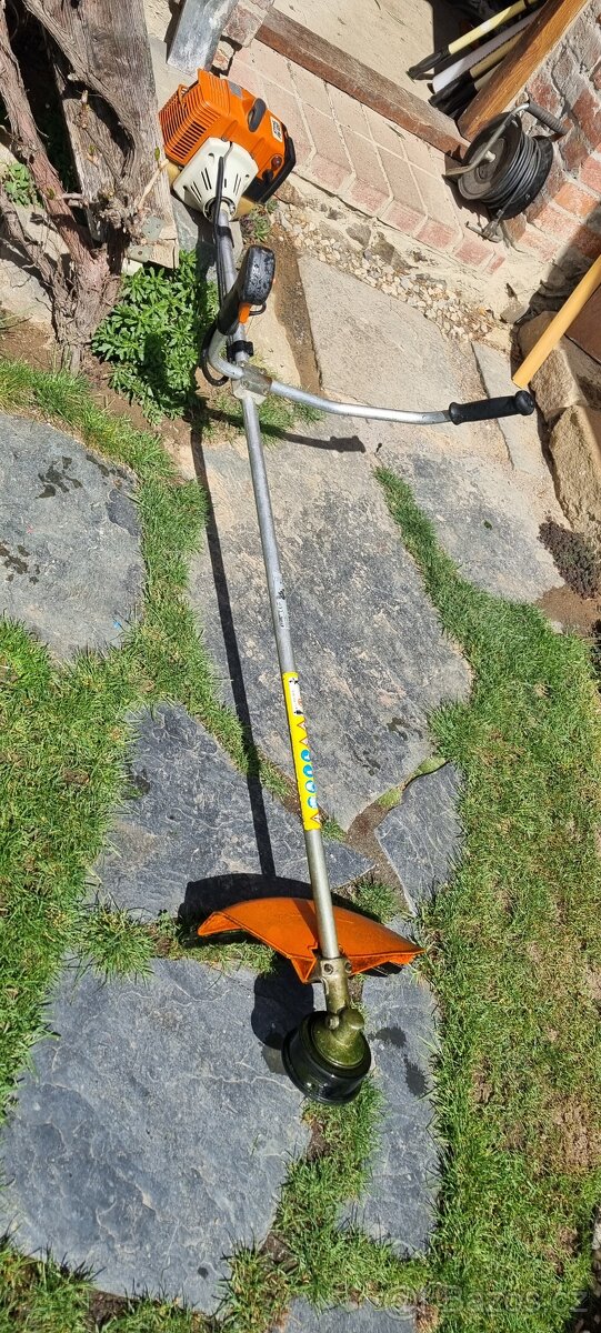 Krovinorez Stihl