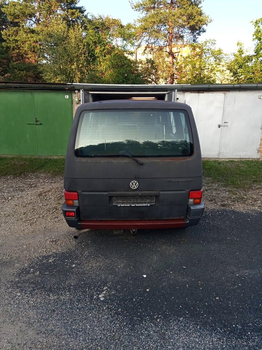 holé zadní dveře na T4 za odvoz