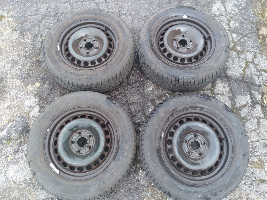 KOMPLET ZIMNÍ KOLA 195/65R15 8mm
