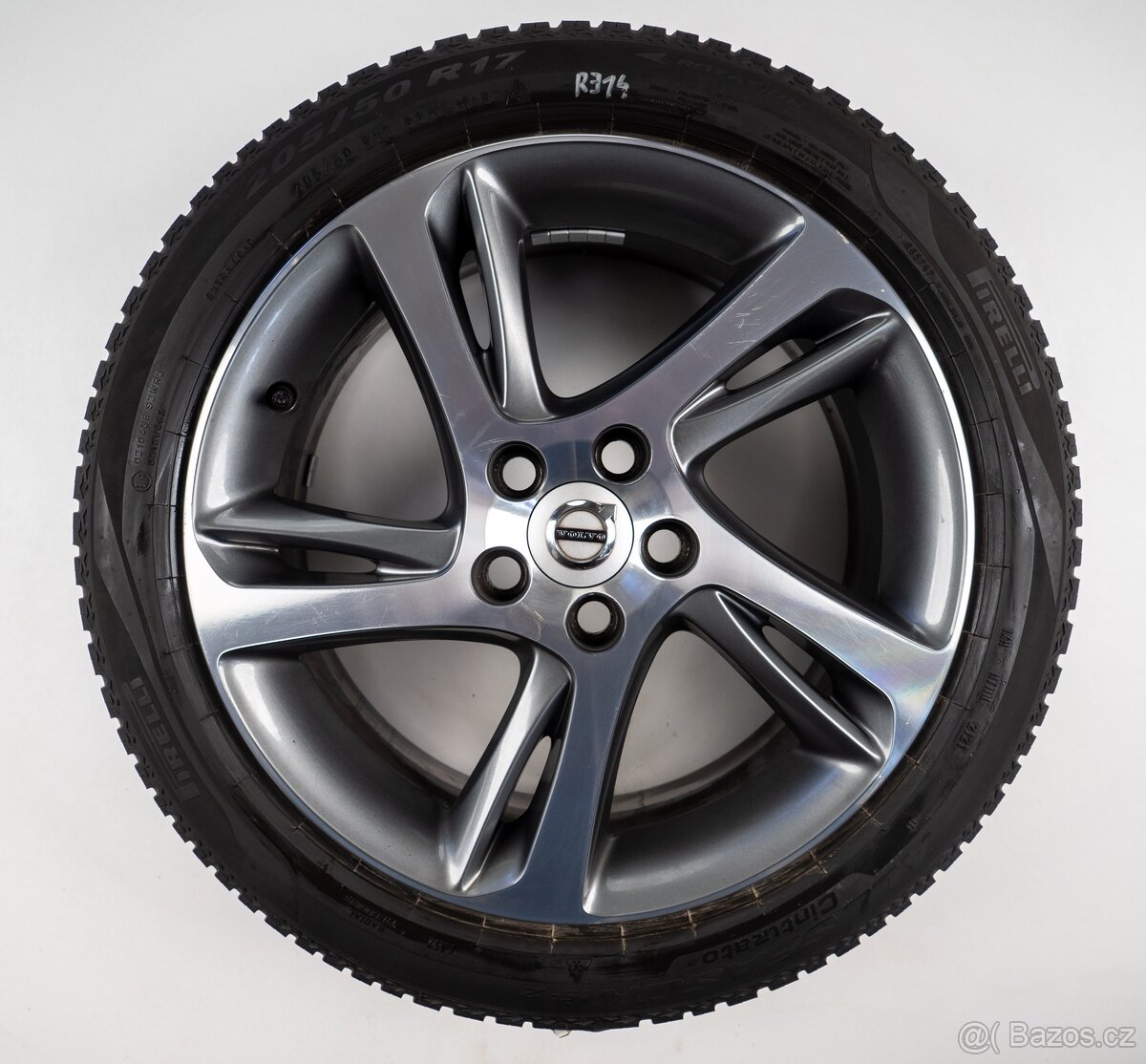 Volvo V60 - Originání 17" alu kola - Zimní pneu
