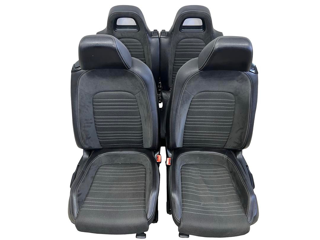 Sedačky černá kůže s látkou VW Scirocco 3 r.v. 2010