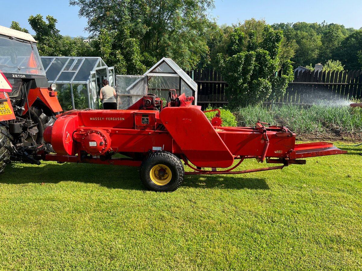 Lis na balíky- Massey Ferguson