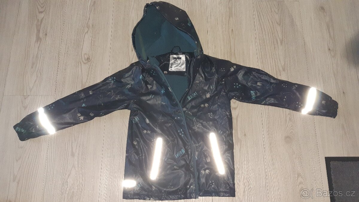 Nepromokavá bunda vel 122/128