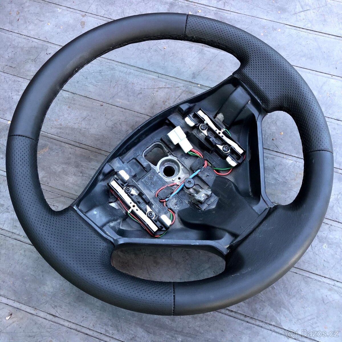 Opel Vivaro nový kožený volant