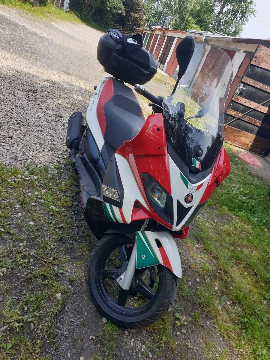 Gilera Nexus 300