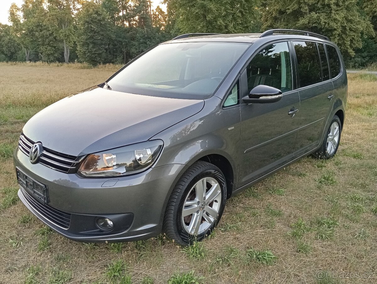 VW Touran 2.0 Tdi 103kw Match, 1.maj. panorama, nez. topení