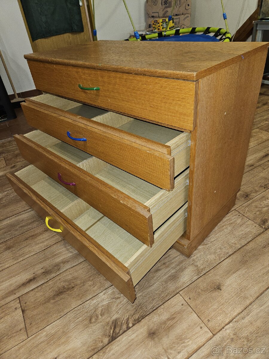 komoda se 4 šupliky 90 x 46×72