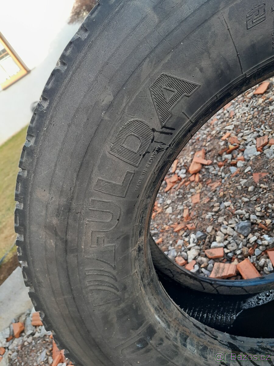 Koupím pneu 245/70r17,5 FULDA